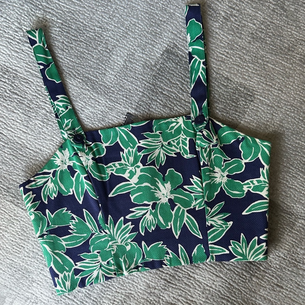 Women's Green Floral Crop Tank Top - Sleeveless Summer Top